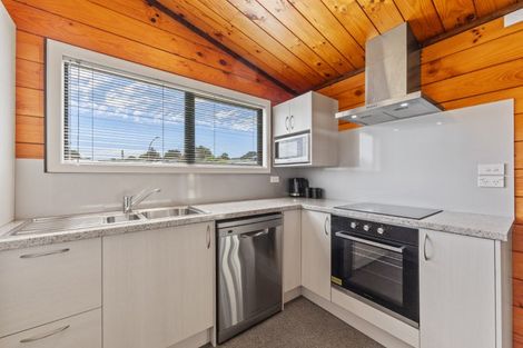 Photo of property in 25 Herekawe Drive, Spotswood, New Plymouth, 4310