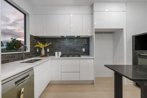 Photo of property in 196 Henwood Road, Westgate, 0814