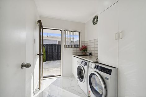 Photo of property in 1/27 Scott Road, Papakura, 2110