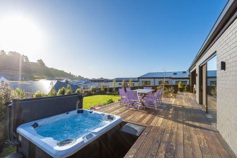 Photo of property in 14 Carex Rise, Cracroft, Christchurch, 8022