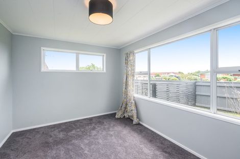 Photo of property in 32 Sylvan Avenue, Waikanae, 5036