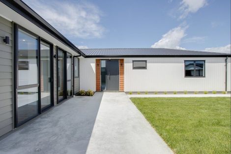 Photo of property in 2 Wai Whatu Street, Meeanee, Napier, 4110