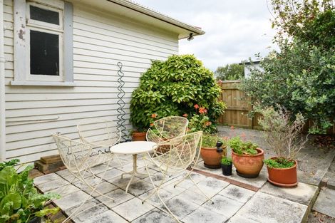 Photo of property in 35 Stewart Crescent, Hokowhitu, Palmerston North, 4410
