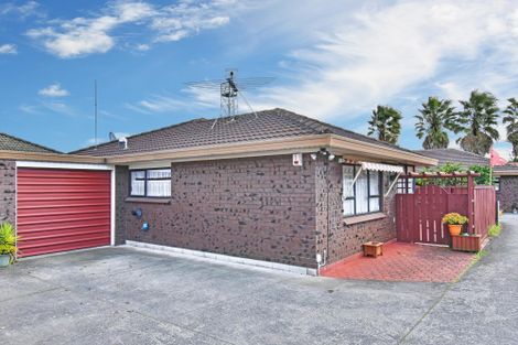 Photo of property in 2/30 Hoteo Avenue, Papatoetoe, Auckland, 2025