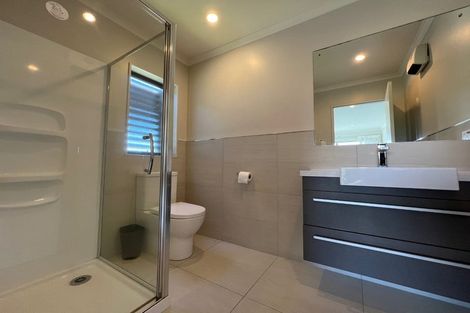 Photo of property in 16 Riviera Drive, Flat Bush, Auckland, 2019