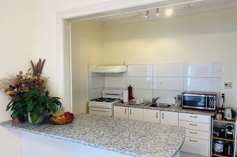 Photo of property in 54 Pirie Street, Mount Victoria, Wellington, 6011