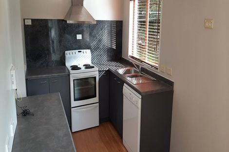 Photo of property in 70a Seaview Road, Castor Bay, Auckland, 0620