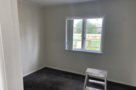 Photo of property in 92 Palmers Road, Clendon Park, Auckland, 2103