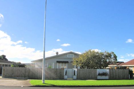Photo of property in 2/12 Paton Avenue, Papatoetoe, Auckland, 2025