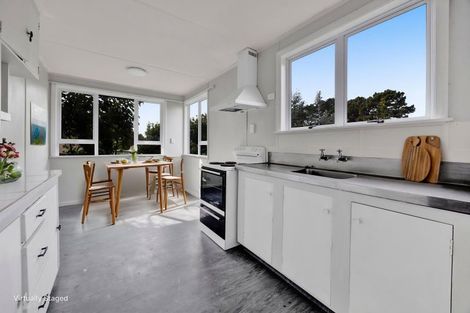 Photo of property in 40 Banks Street, Marfell, New Plymouth, 4310