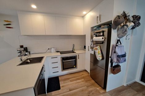 Photo of property in 26 Tokai Place, Glen Eden, Auckland, 0602