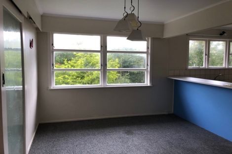 Photo of property in 15 Bancroft Terrace, Newlands, Wellington, 6037