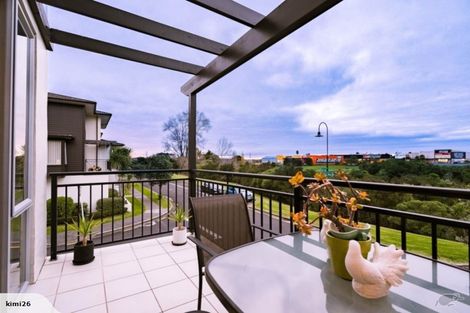 Photo of property in 3/19 Waihi Way, East Tamaki, Auckland, 2013