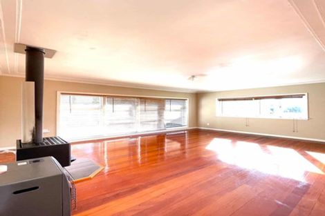 Photo of property in 19 Koromiko Street, New Lynn, Auckland, 0600