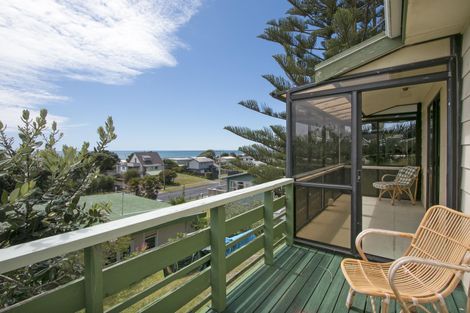 Photo of property in 242 Seaforth Road, Waihi Beach, 3611