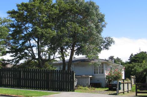 Photo of property in 2 Farringdon Street, Glen Innes, Auckland, 1072