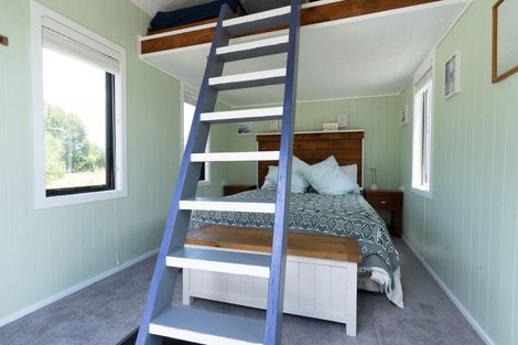 Photo of property in 2566 State Highway 2, Ahikouka, Greytown, 5794