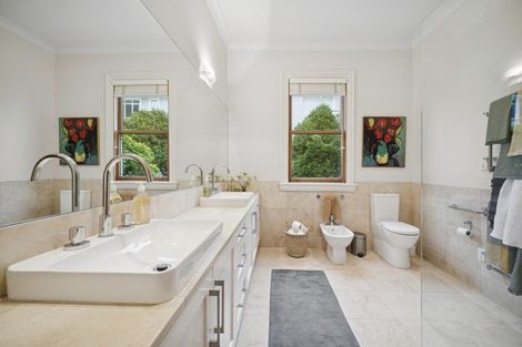 Photo of property in 17 Park Street, Thorndon, Wellington, 6011