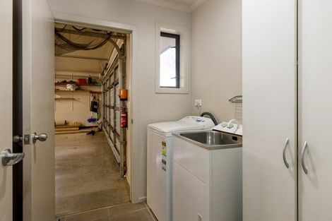 Photo of property in 24 Algarve Close, Blenheim, 7201