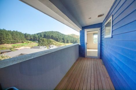 Photo of property in 3 Sedgley Grove, Churton Park, Wellington, 6037