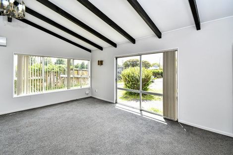 Photo of property in 2/162 Porchester Road, Papakura, 2110