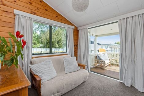 Photo of property in 8a Nimon Street, Havelock North, 4130