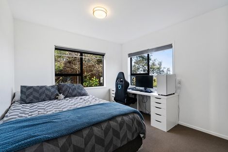 Photo of property in 13 Constable Lane, West Harbour, Auckland, 0618