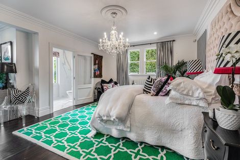 Photo of property in 290 Jervois Road, Herne Bay, Auckland, 1011