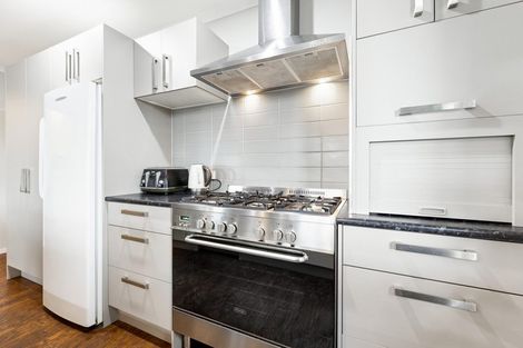 Photo of property in 4 Bloomfield Rise, Stanmore Bay, Whangaparaoa, 0932