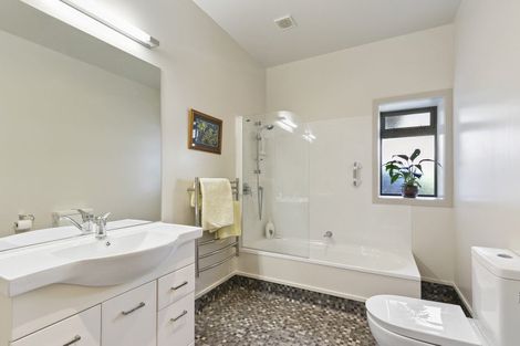 Photo of property in 35a Cheshire Street, Wilton, Wellington, 6012