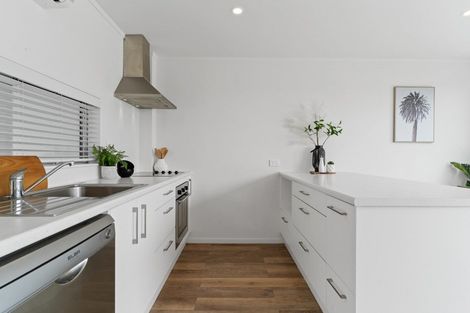 Photo of property in 31 Reynolds Place, Papamoa Beach, Papamoa, 3118