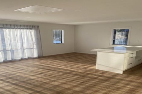 Photo of property in 6c Grays Road, Plimmerton, Porirua, 5026