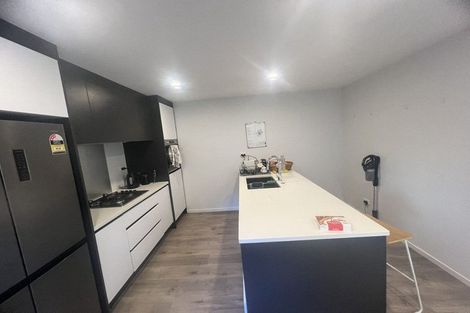 Photo of property in 1c Westall Road, New Lynn, Auckland, 0600