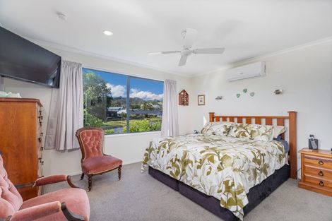 Photo of property in 15 Martin Place, Cooks Beach, Whitianga, 3591