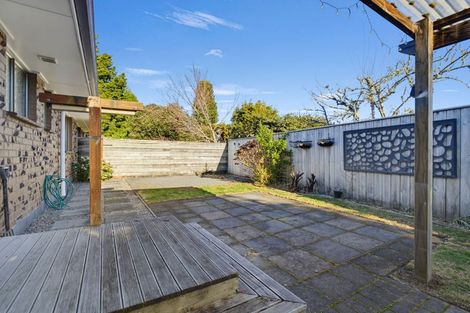 Photo of property in 10b Taurus Place, Kawaha Point, Rotorua, 3010