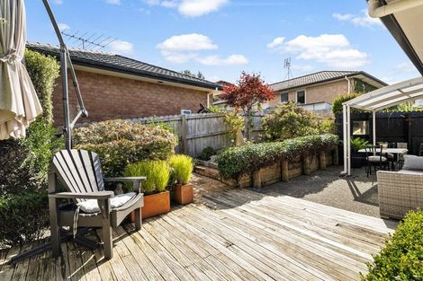 Photo of property in 2/22 Ellenbury Place, Stanmore Bay, Whangaparaoa, 0932