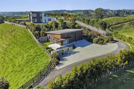 Photo of property in 62 Atkinson Road, Hurworth, New Plymouth, 4371