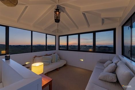 Photo of property in 80 Reay Mackay Grove, Waikawa Beach, Levin, 5573