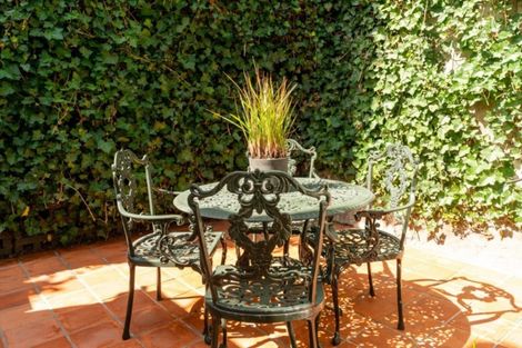 Photo of property in 27 Ascot Street, Thorndon, Wellington, 6011