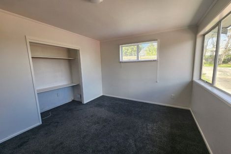 Photo of property in 22 Parrs Cross Road, Henderson, Auckland, 0612