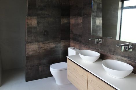 Photo of property in 10 Moemoea Place, Cambridge, 3434