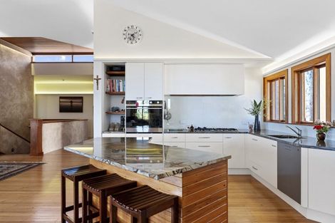 Photo of property in 123 Glenstrae Road, Redcliffs, Christchurch, 8081