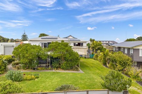Photo of property in 6 Bayly Street, Baylys Beach, Dargaville, 0377