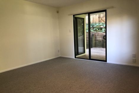 Photo of property in 1/12 Heath Avenue, Northcote, Auckland, 0627