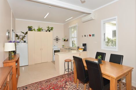 Photo of property in 16 Donald Street, Regent, Whangarei, 0112