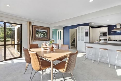 Photo of property in 16a Mana View Road, Paremata, Porirua, 5026