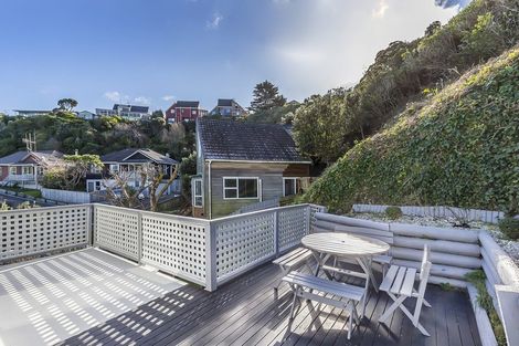 Photo of property in 31 Wye Street, Island Bay, Wellington, 6023