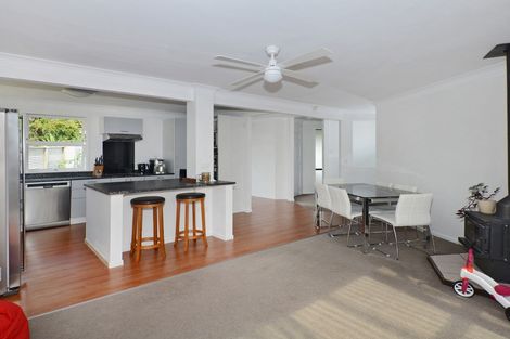 Photo of property in 44 Russell Road, Wainuiomata, Lower Hutt, 5014