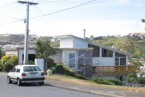 Photo of property in 12 Liddel Grove, Island Bay, Wellington, 6023