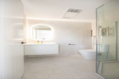 Photo of property in 2/29 Brandon Road, Glen Eden, Auckland, 0602